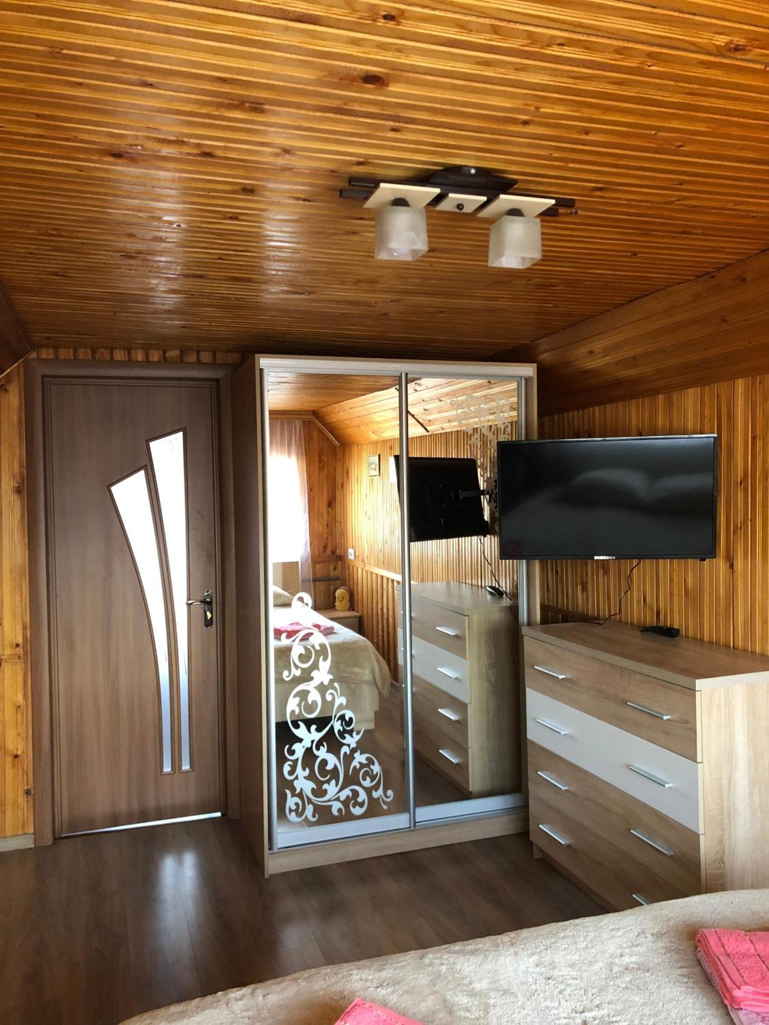 House Mold Villa Lazeshchyna Luaran gambar